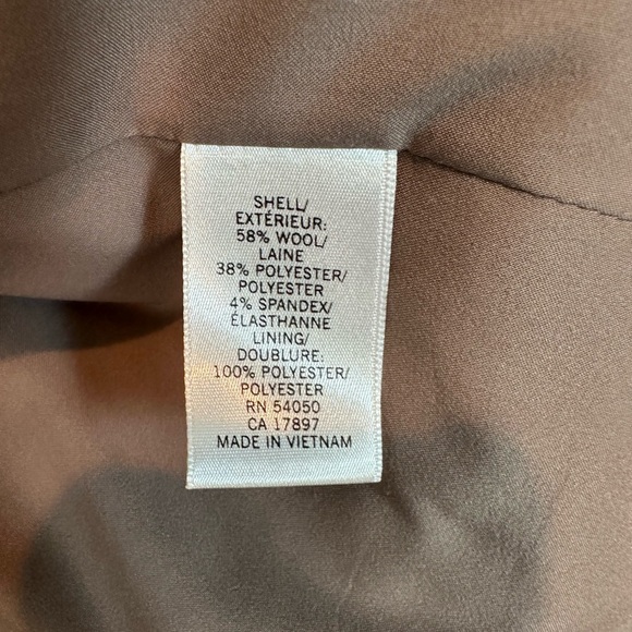 Banana Republic tailored blazer - Picture 6 of 7